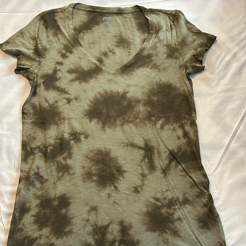 Women’s PINK Victoria’s Secret Shirt